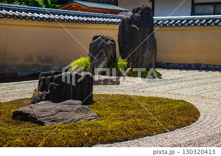 【京都風景】龍源院　独創的で印象深い禅宗の庭々 130320413