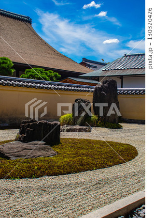 【京都風景】龍源院　独創的で印象深い禅宗の庭々 130320426