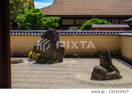 【京都風景】龍源院　独創的で印象深い禅宗の庭々 130320427