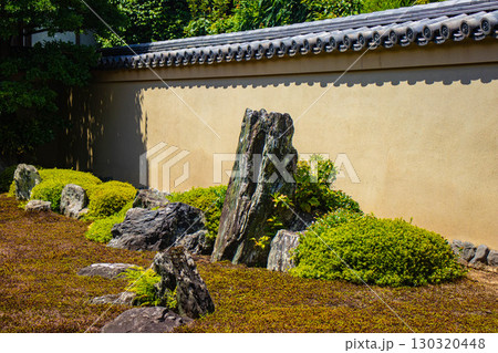 【京都風景】龍源院　独創的で印象深い禅宗の庭々 130320448