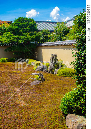 【京都風景】龍源院 独創的で印象深い禅宗の庭々 【京都風景】龍源院 独創的で印象深い禅宗の庭々 130320453