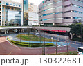 神奈川県　小田急線新百合丘駅南口の街並み　 130322681