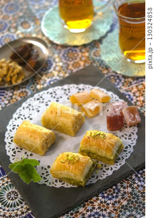 バクラヴァ バクラヴァ 130324858