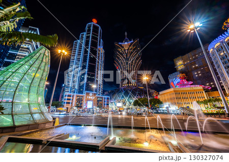 マカオの夜景 130327074