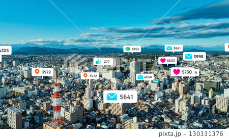 現代都市空撮とソーシャルネットワークのコンセプト 現代都市空撮とソーシャルネットワークのコンセプト 130331376