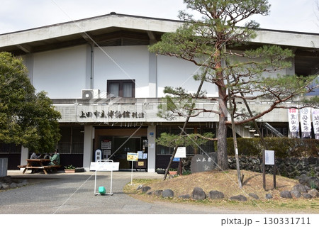 長野県上田市　上田城跡公園の上田市立博物館別館 130331711