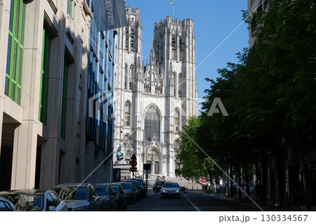 サン・ミッシェル大聖堂／ブリュッセル，ベルギー 130334567