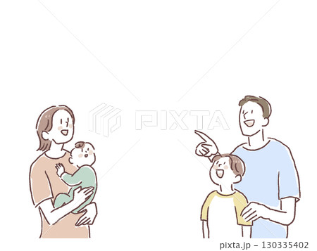 上を見上げる家族 上を見上げる家族 130335402