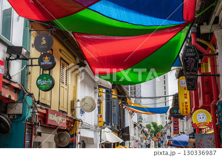 シンガポールのオシャレな路地 ハジレーン 130336987