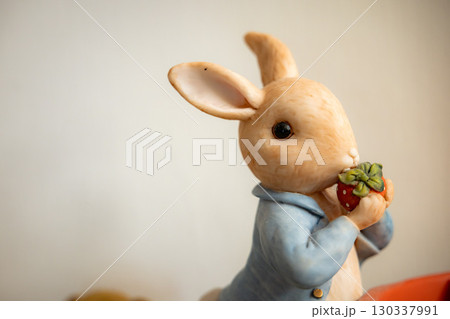 バニー うさぎ 子うさぎ 130337991