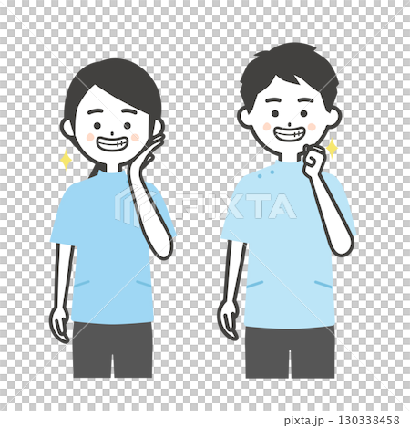 きれいな歯を見せるケーシー姿の男女イラスト 130338458