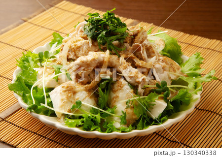 豆腐冷しゃサラダ 豆腐冷しゃサラダ 130340338