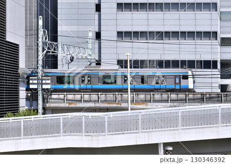 日本の東京都市景観 京浜東北・根岸線(後部車両)などを望む=30日 日本の東京都市景観 京浜東北・根岸線(後部車両)などを望む=30日 130346392