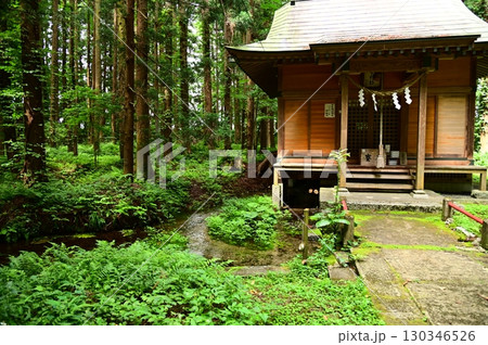 湧き水が豊富な花巻の水分神社 湧き水が豊富な花巻の水分神社 130346526