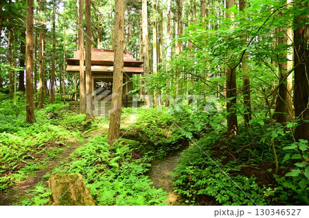 湧き水が豊富な花巻の水分神社 湧き水が豊富な花巻の水分神社 130346527