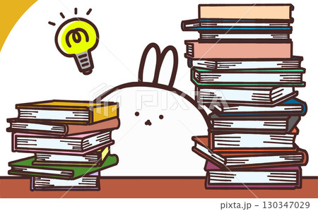たくさんの本に囲まれながら閃いているウサギのイラスト たくさんの本に囲まれながら閃いているウサギのイラスト 130347029