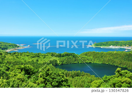 秋田県 青空の男鹿半島 八望台からの展望 秋田県 青空の男鹿半島 八望台からの展望 130347826