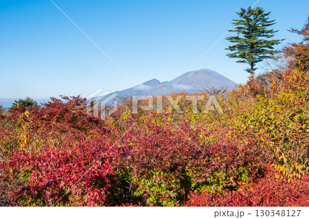 旧碓氷峠見晴台(秋):浅間山を望む 旧碓氷峠見晴台(秋):浅間山を望む 130348127