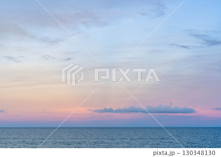 夕焼けの海 夕焼けの海 130348130