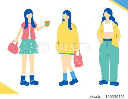 お出かけを楽しむおしゃれな女子 130350502