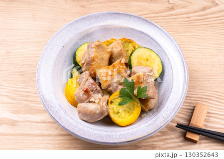 鶏肉とズッキーニの塩こうじ炒め 鶏肉とズッキーニの塩こうじ炒め 130352643