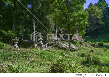 妙見神社（岐阜県下呂市）岩屋岩蔭遺跡 130352791