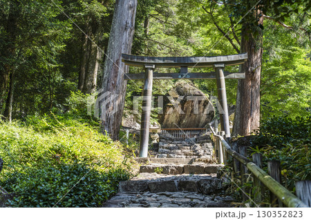 妙見神社(岐阜県下呂市)岩屋岩蔭遺跡 妙見神社(岐阜県下呂市)岩屋岩蔭遺跡 130352823