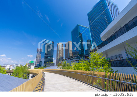大阪駅前 うめきたの超高層ビル群 大阪駅前 うめきたの超高層ビル群 130353619