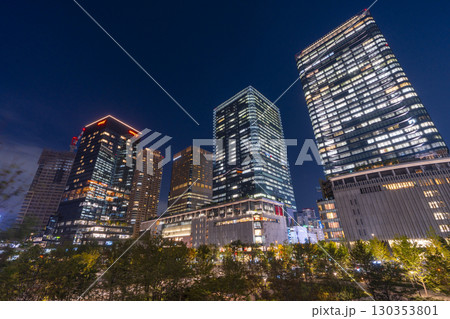 大阪駅前 うめきたの超高層ビル群 130353801