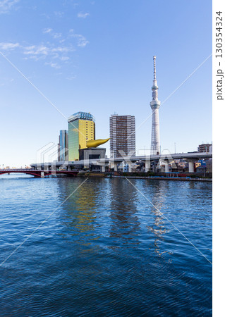 東京の都市風景　東京スカイツリー 130354324