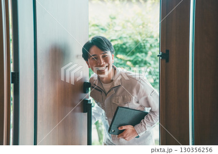 訪問する業者 訪問する業者 130356256