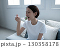 管理職女性の朝食,ブランチイメージ 130358178