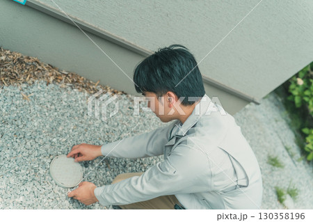 汚水桝と業者 130358196