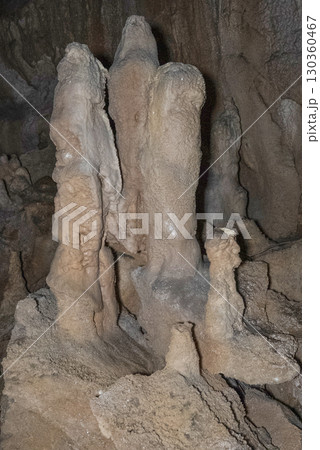 縄文鍾乳洞（岐阜県郡上市）内部 130360467