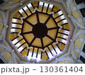 美しい東京駅の天井の装飾 130361404