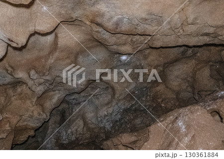 縄文鍾乳洞（岐阜県郡上市）内部 130361884