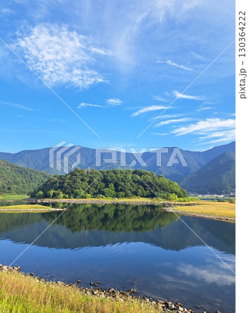 減水した河口湖 130364222