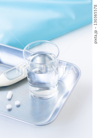 発熱への対処 130365578