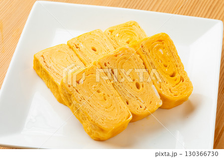 シンプルな玉子焼き4 シンプルな玉子焼き4 130366730
