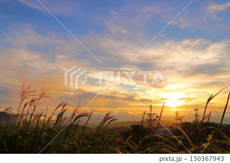 鰐塚山から望む夕景 130367943