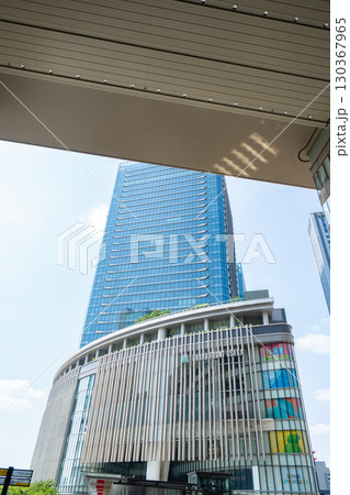 グランフロント大阪＜大阪ステーションシティから＞ 130367965