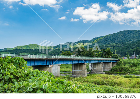 安曇川に架かる道路橋　滋賀県高島市 130368876
