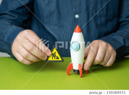 Startup at the development and construction stage, innovation growth, business foundation, project investment, team building 130369551