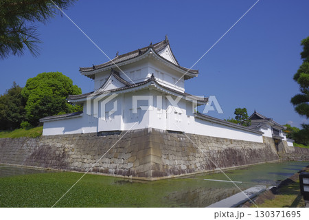 世界遺産 二条城の隅櫓とお堀 世界遺産 二条城の隅櫓とお堀 130371695