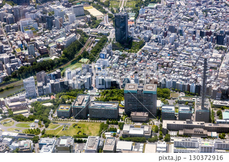 市ヶ谷の防衛省上空から四ツ谷方向を空撮 130372916