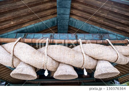 【#島根】出雲大社神楽殿の大しめ縄 【#島根】出雲大社神楽殿の大しめ縄 130376364