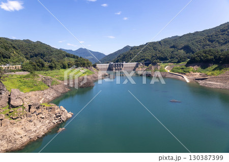水位の低下した八ッ場ダム 水位の低下した八ッ場ダム 130387399