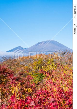 旧碓氷峠見晴台(秋):浅間山を望む 旧碓氷峠見晴台(秋):浅間山を望む 130389612