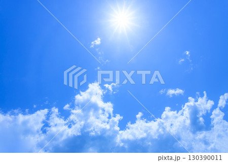 青空に太陽 130390011
