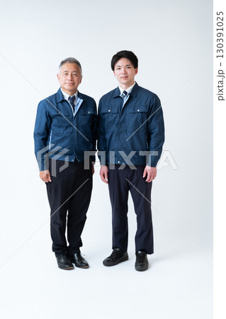 現場を支える技術者達 130391025